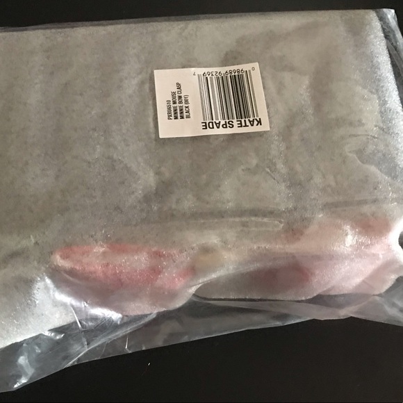 Kate Spade NWT Minnie Mouse Bow Clasp Clutch - HOST PICK! 🏆 - Picture 5 of 10